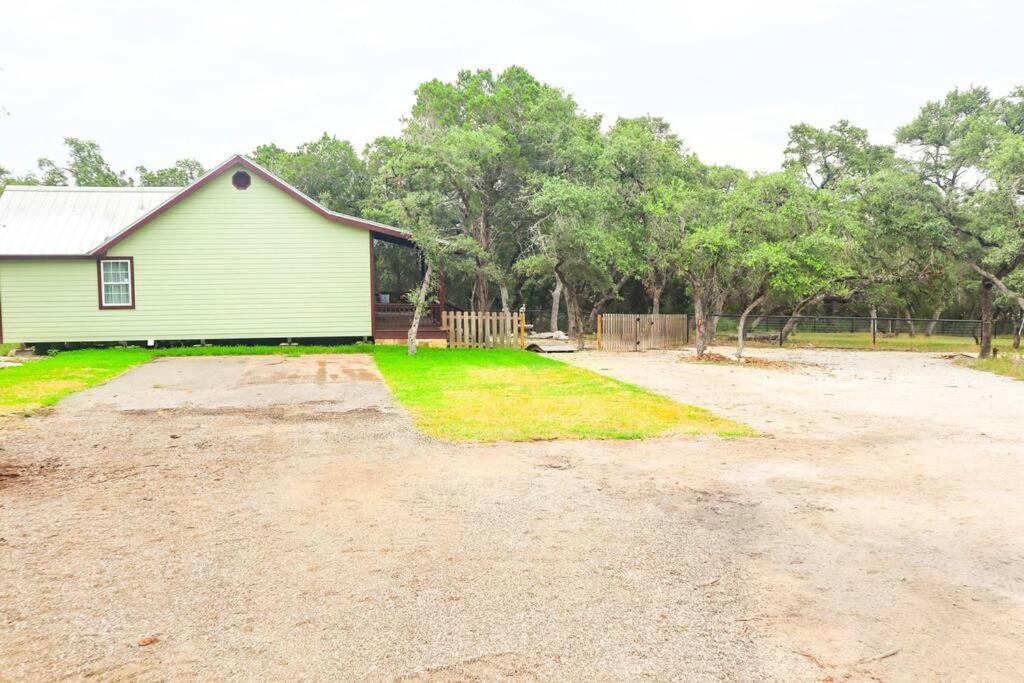 Hill Country Escape Villa New Braunfels Exterior photo